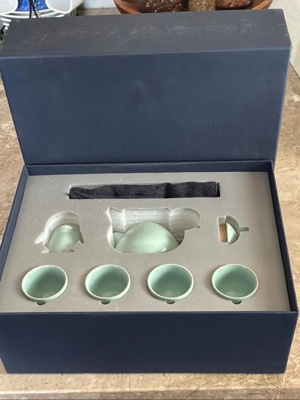 Tencent Celadon Green Japanese Tea Set in Navy Presentation Box